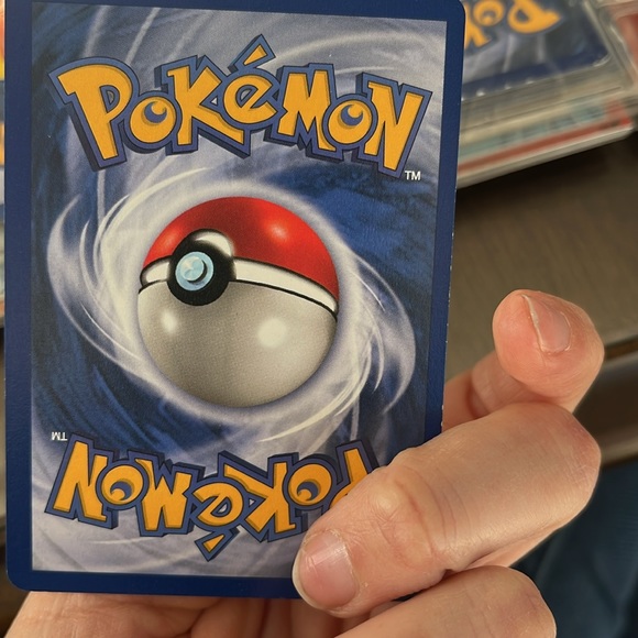 Mil holographic fossil Pokemon card - Picture 2 of 2